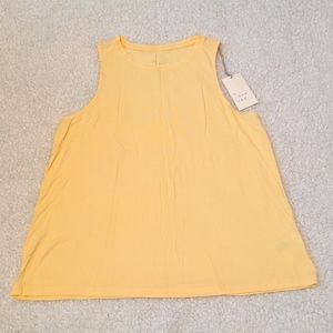 💥3/$15💥A new day size small shirt